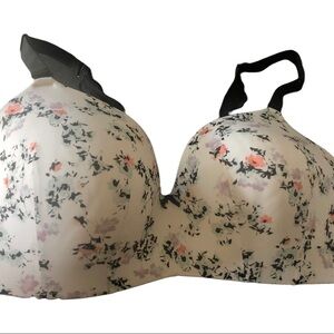 Cacique White Floral Lightly Lined T-Shirt Bra No Wire Size 42D Padded
